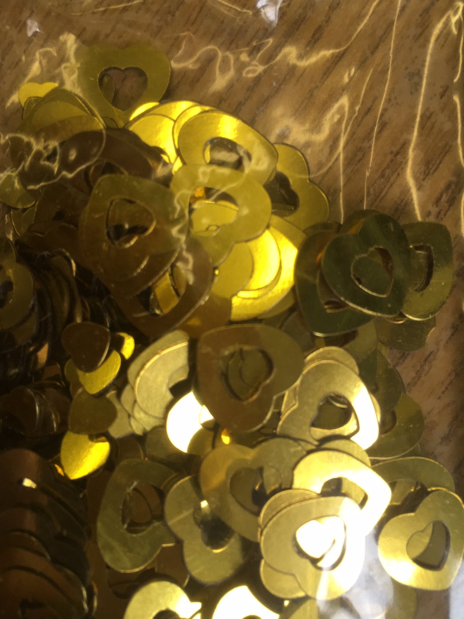 Gold Party On Hearts Confetti